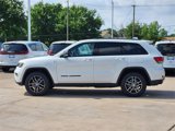 Used 2017 Jeep Grand Cherokee Trailhawk w/ Trailhawk Luxury Group image 4