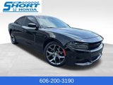 Used 2015 Dodge Charger SXT w/ Plus Group image 3