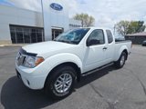 Used 2017 Nissan Frontier SV image 2