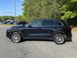 Used 2016 Porsche Cayenne S image 2
