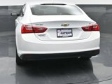 Used 2023 Chevrolet Malibu LT image 2