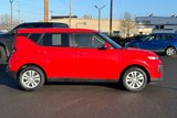 Used 2022 Kia Soul LX image 3
