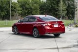 Used 2019 Toyota Camry SE image 3