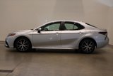 Used 2024 Toyota Camry SE image 4