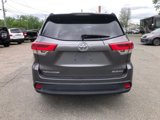 Used 2017 Toyota Highlander XLE image 6