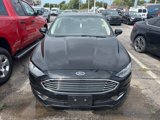 Used 2017 Ford Fusion SE w/ Equipment Group 201A image 2