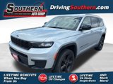 Used 2023 Jeep Grand Cherokee L Laredo image 1