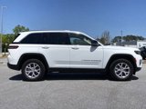 Used 2022 Jeep Grand Cherokee Limited image 4