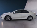 Used 2018 Toyota Camry XLE image 2