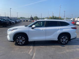 Used 2023 Toyota Highlander XLE image 6