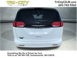 Used 2023 Chrysler Voyager LX image 4