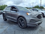 Certified 2024 Ford Edge SE w/ Black Appearance Package image 3