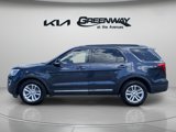Used 2017 Ford Explorer XLT image 2