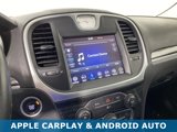 Used 2018 Chrysler 300 Touring L image 2