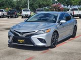 Used 2020 Toyota Camry XSE image 2