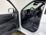 Used 2018 Jeep Grand Cherokee Altitude image 2