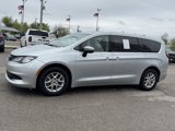 Certified 2022 Chrysler Voyager LX image 3