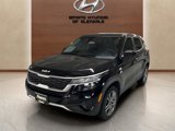 Used 2023 Kia Seltos LX image 2