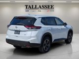 Used 2024 Nissan Rogue SV image 5
