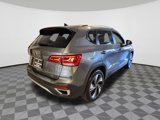 Certified 2024 Volkswagen Taos SE image 4