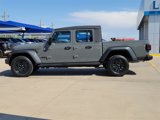 Used 2021 Jeep Gladiator Sport image 2