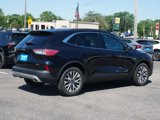 Used 2022 Ford Escape Titanium image 5