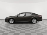 Used 2018 Toyota Camry LE image 3