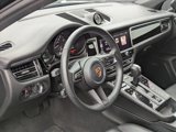 Certified 2022 Porsche Macan image 4