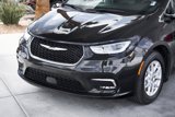 Used 2022 Chrysler Pacifica Touring-L image 4