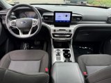 Certified 2022 Ford Explorer XLT image 2