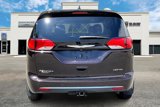 Used 2017 Chrysler Pacifica Limited image 4