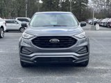 Used 2024 Ford Edge SE w/ Black Appearance Package image 2