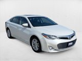 Used 2014 Toyota Avalon XLE Premium image 3
