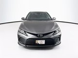 Used 2021 Toyota Camry LE image 3
