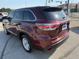 Used 2016 Toyota Highlander LE image 5