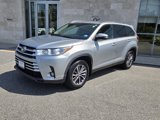 Used 2019 Toyota Highlander XLE image 2