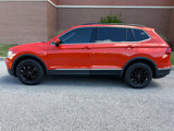 Used 2018 Volkswagen Tiguan SE w/ Panoramic Sunroof Package image 6