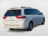 Used 2015 Toyota Sienna XLE Premium image 5