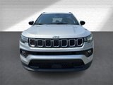 Used 2024 Jeep Compass Latitude image 2