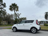 Used 2014 Kia Soul + image 4
