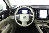 Used 2022 Volvo XC60 B5 Momentum image 4