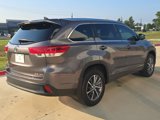 Used 2018 Toyota Highlander XLE image 5
