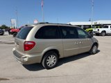 Used 2006 Chrysler Town & Country Touring image 3