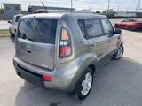 Used 2011 Kia Soul + image 2