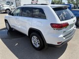 Used 2020 Jeep Grand Cherokee Laredo image 4