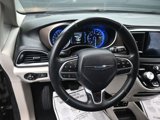 Used 2017 Chrysler Pacifica Touring-L image 5