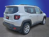 Used 2017 Jeep Renegade Latitude image 4