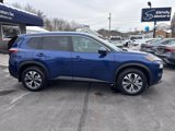Used 2022 Nissan Rogue SV w/ SV Premium Package image 2