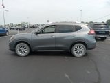 Used 2018 Nissan Rogue SV image 4