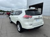 Used 2016 Nissan Rogue SV image 3